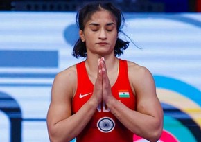 India wrestler Vinesh Phogat disqualified from Olympic final for being 100g overweight