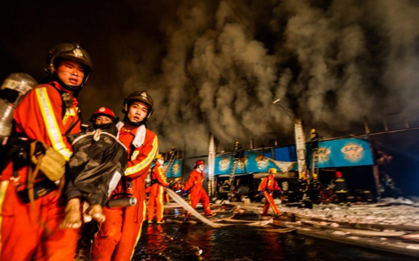 В Китае в результате пожара в высотке погибли шесть человек