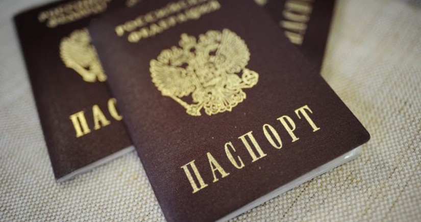 Estoniya biometrik olmayan Rusiya pasportlarının tanınmasını dayandıracaq