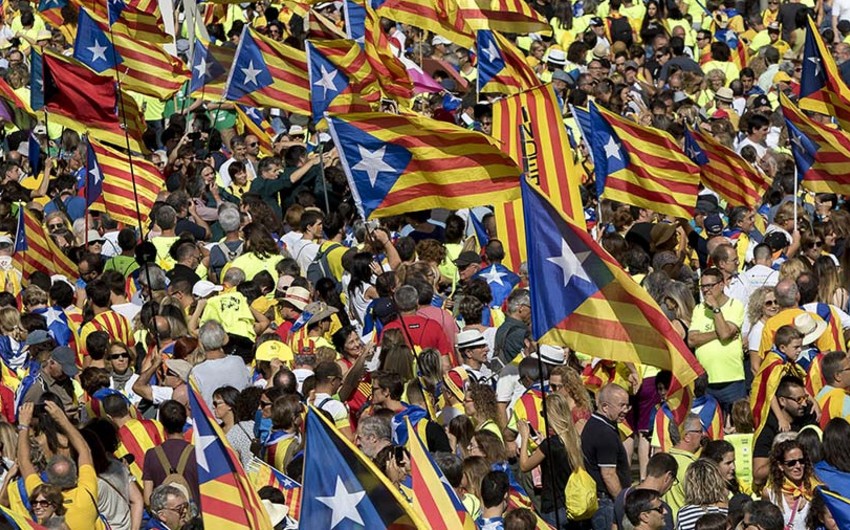 Тысячи каталонцев приняли участие в митинге в поддержку референдума