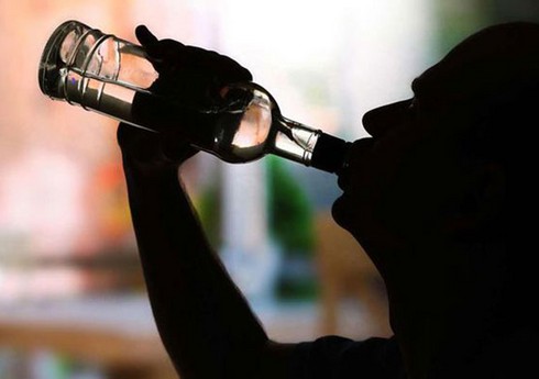 В Индии 22 человек умерли из-за отравления контрафактным алкоголем