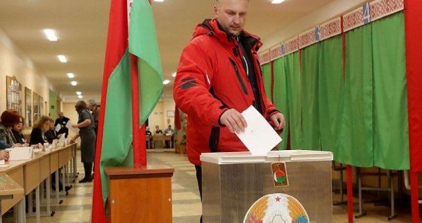 Belarusda referendum fevralın 27-nə təyin edilib