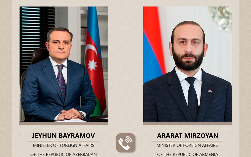 Azerbaijani, Armenian FMs talk over phone 