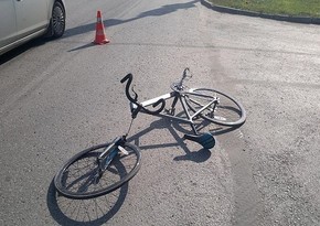 В Билясуваре автомобиль сбил велосипедиста