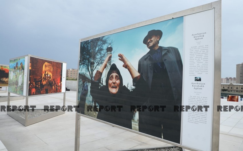 Фотографии Реза Дегати демонстрируются в Баку