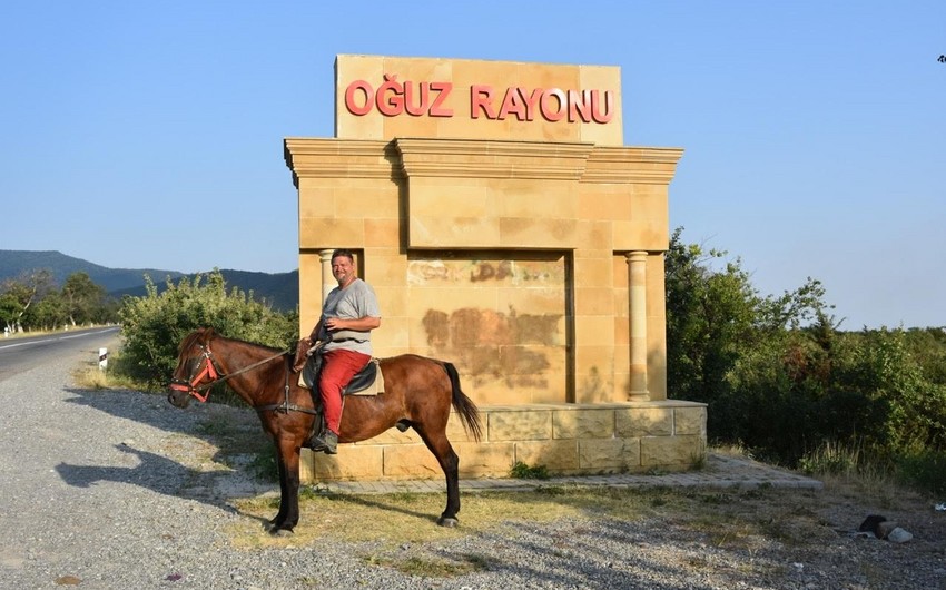 Венгерская конная экспедиция путешествует по Азербайджану