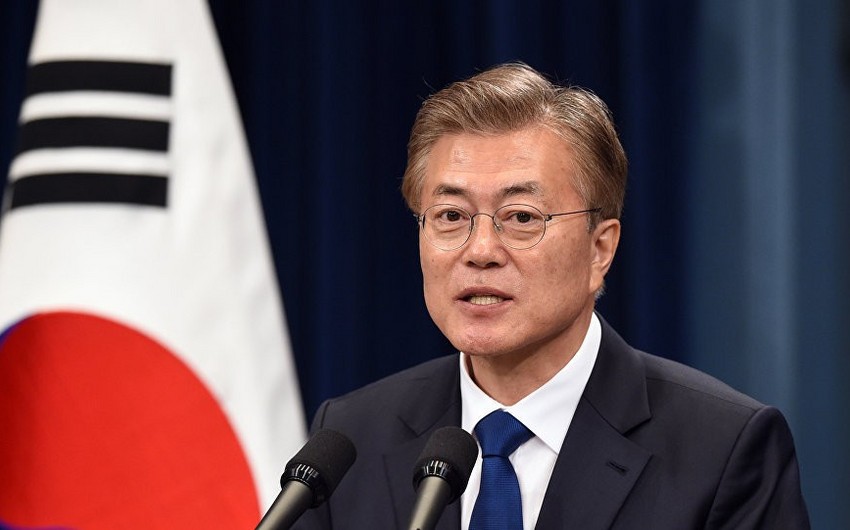 Cənubi Koreya lideri kadr dəyişiklikləri edib