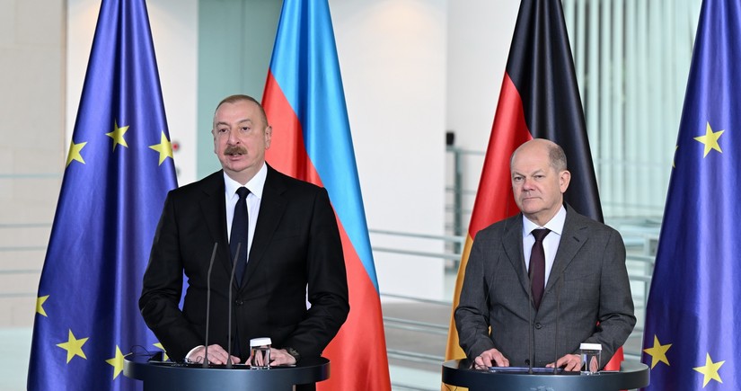 President of Azerbaijan and Chancellor of Germany making press statements