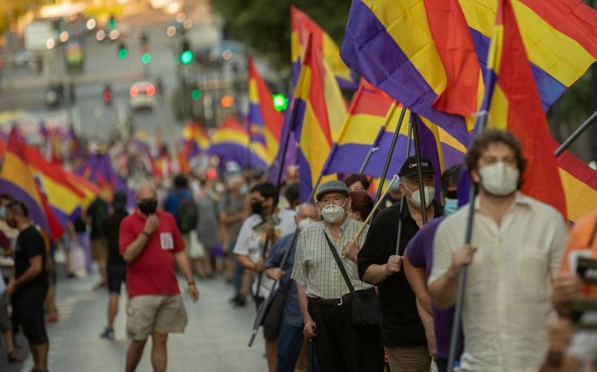 В центре Мадрида прошла акция протеста против монархии