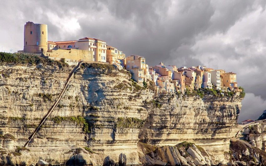 Depriving Corsicans of opportunity to speak their native language - part of today’s French policy