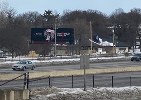 На центральном шоссе Миннесоты установлен билборд в память жертв Ходжалы
