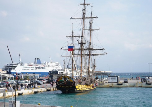 Порты в Испании получили циркуляр, запрещающий заход российскому фрегату 