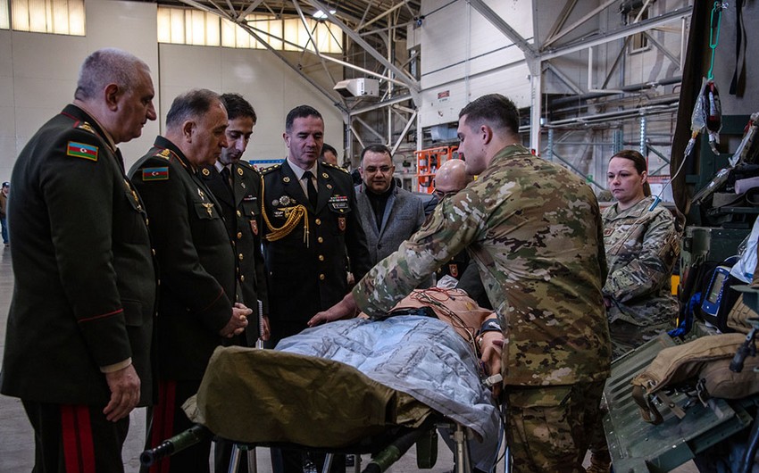 Начальник Генштаба азербайджанской армии посетил авиационную базу Уилл Роджерс