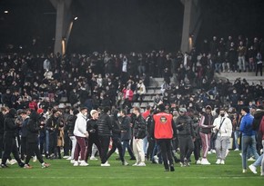 Матч Париж - Лион прерван из-за беспорядков на трибунах