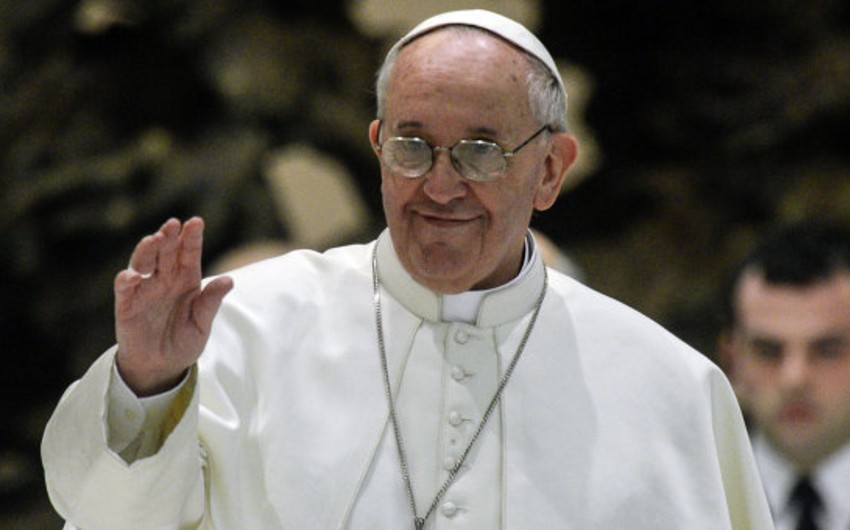 Папа римский вознес молитву по погибшим при взрывах в районе Пакистана