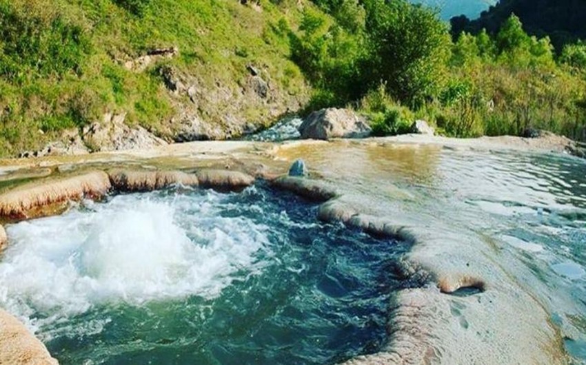 Turizm və rekreasiya zonalarının ərazilərində qadağan edilən hallar son oxunuşda qəbul edilib