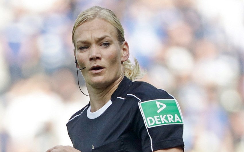 Женщина впервые работала в качестве главного судьи на матче чемпионата Германии по футболу