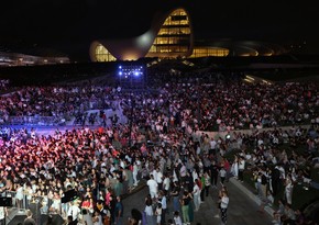 Heydər Əliyev Mərkəzinin parkında “Yay Festivalı” bağlanış konserti keçirilib