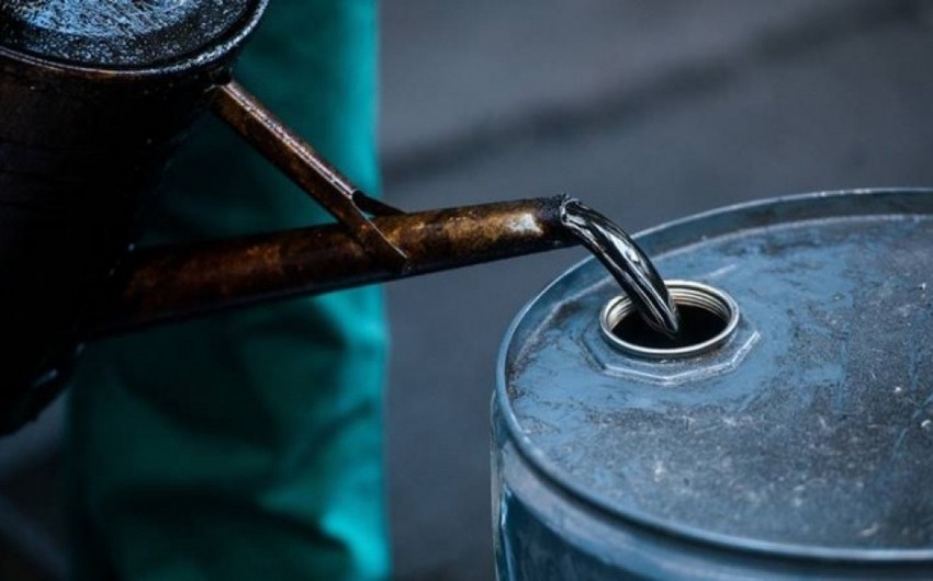 Цена нефти Brent опустилась ниже $81 за баррель