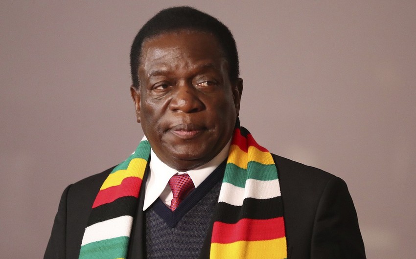 Zimbabve prezidenti Davos forumuna getməkdən imtina edib
