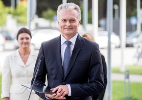 Президент Литвы примет решение о доверии правительству в течение месяца