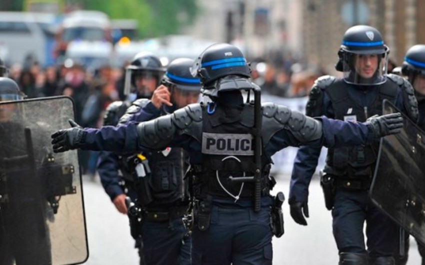 Fransada ETA terrorçularının silah anbarı aşkar edilib