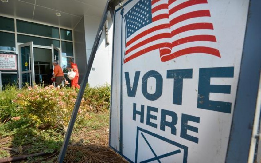 В США открылись первые участки для голосования на президентских выборах