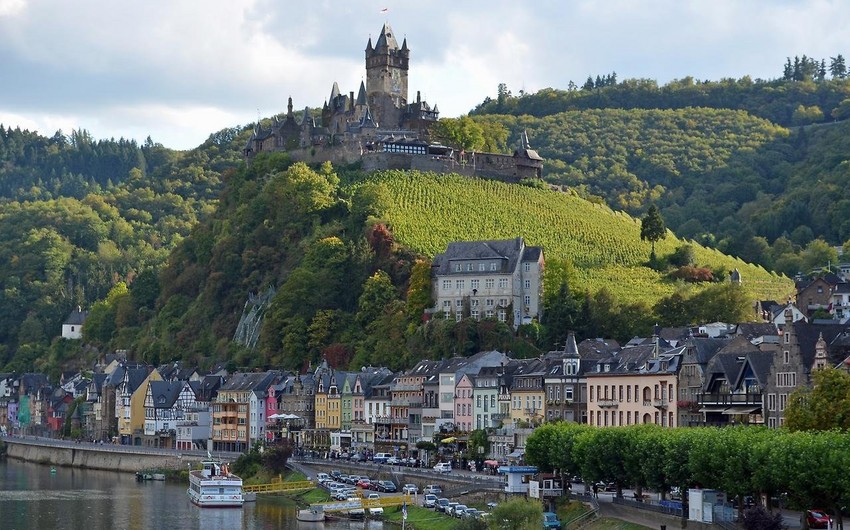 Rhine water levels fall to new low as Germany’s drought hits shipping