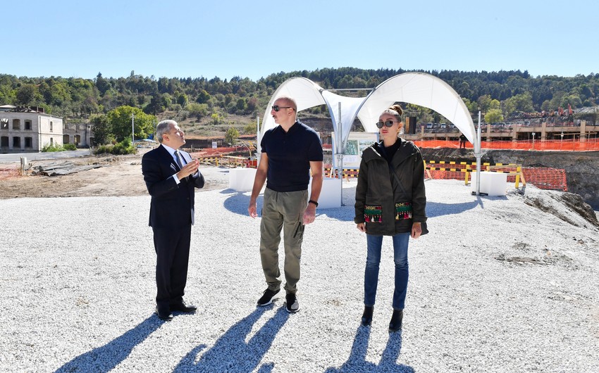 Ilham Aliyev and Mehriban Aliyeva view progress of works in newly-built facilities in Shusha