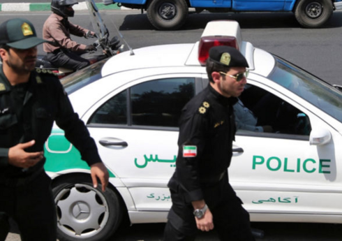Десять полицейских пострадали в столкновениях с протестующими в Иране