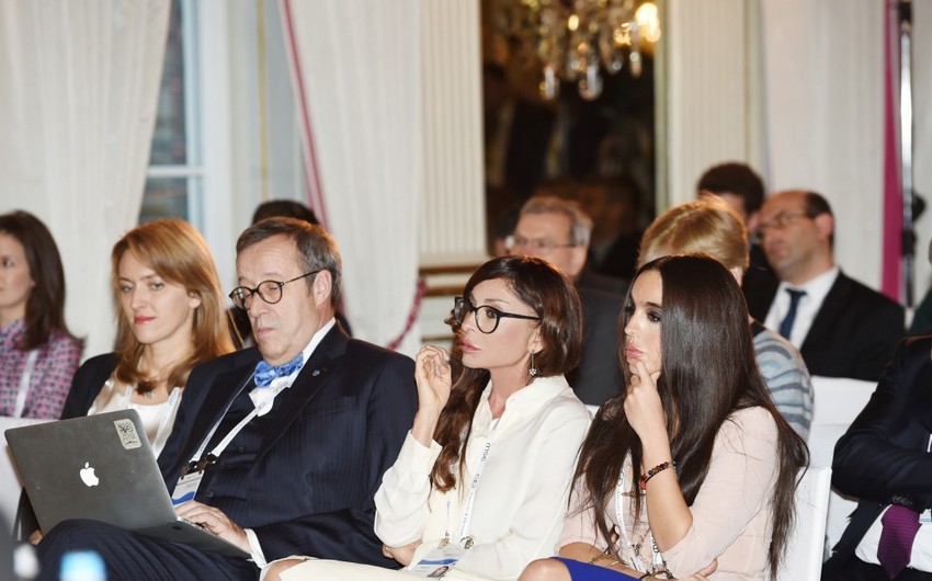 Первая леди Мехрибан Алиева приняла участие в мероприятии, на тему миропорядка