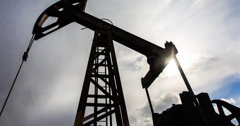 Azerbaijani oil price grows $2.5