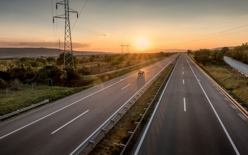 Азербайджанская компания начинает строительство автомагистрали в Сербии
