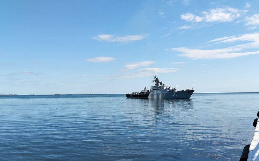 Warships of Russia’s Caspian Flotilla leave Baku port