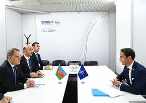 Jeyhun Bayramov discusses regional issues with NATO representative