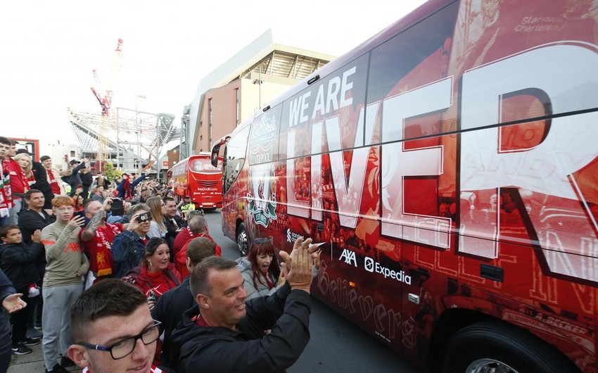 Автобус Ливерпуля атаковали после игры с Ман Сити, есть пострадавший
