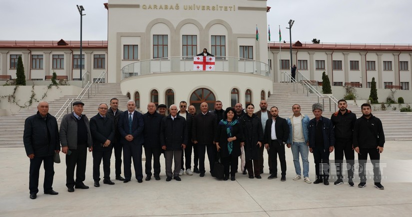 Gürcüstandan gələn səyahətçilərin ikinci qrupu Xankəndini gəzib