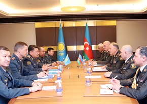 Начальник Генштаба Азербайджанской армии встретился с казахстанским коллегой