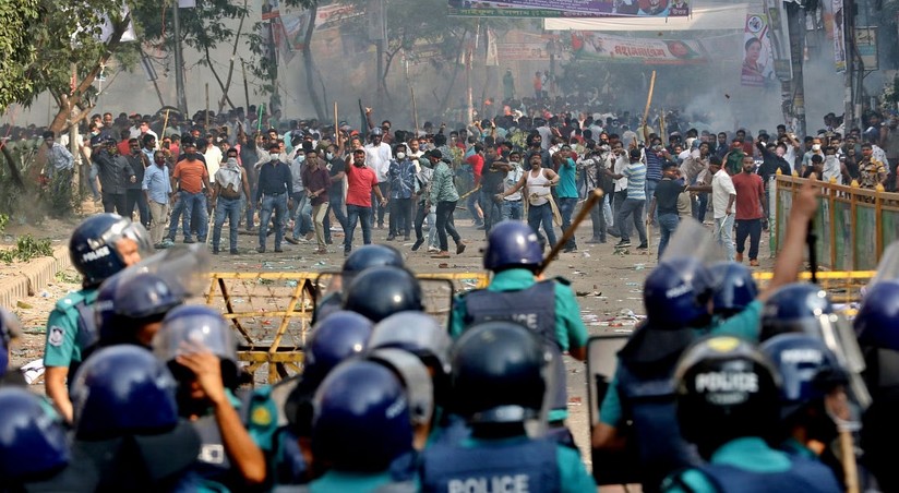 Bangladesh opposition protest turns violent amid calls for PM to resign ...