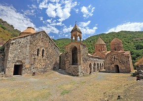 Ermənilər Xudavəng monastır kompleksini talan edib