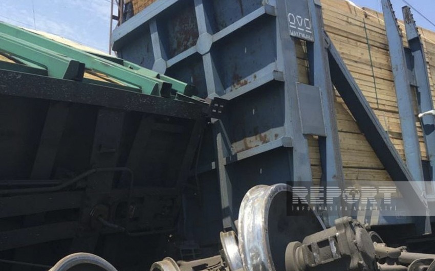 Freight train derails in Azerbaijan’s Siyazan