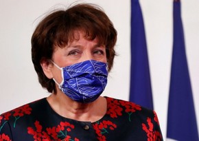 СМИ: министра культуры Франции госпитализировали с коронавирусом