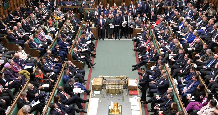 Böyük Britaniya parlamenti buraxılıb
