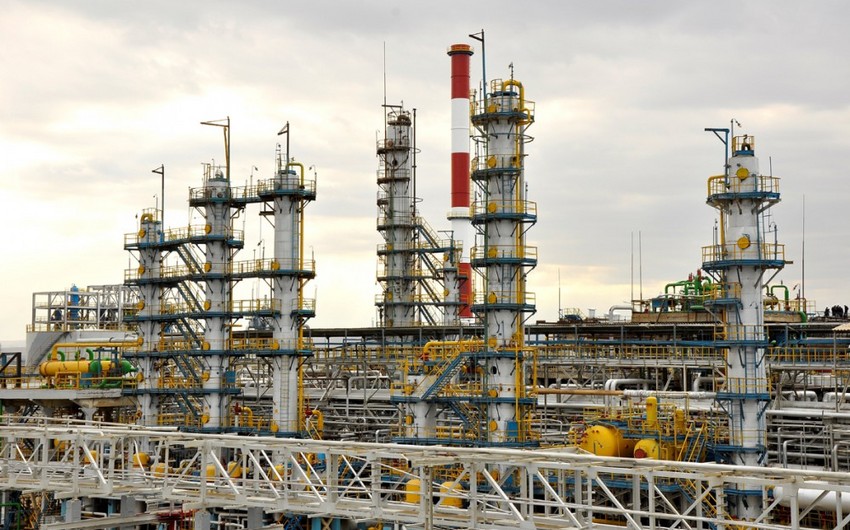 Azerbaijani companies keen to privatize Serbian petrochemical firms