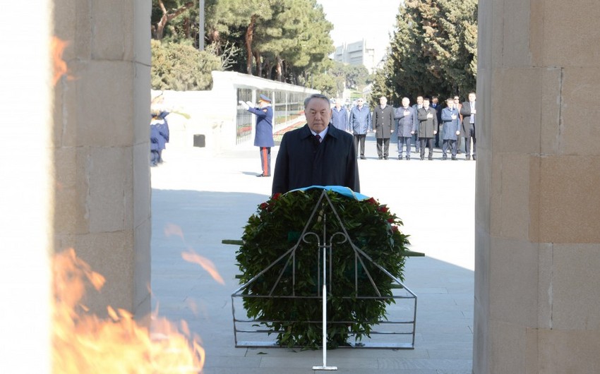 Kazakhstan President visits Alley of Honors and Martyrs' Lane in Baku - UPDATED