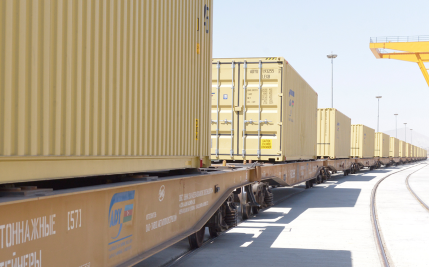 ADY Container осуществил доставку сырья для Азералюминия из Китая