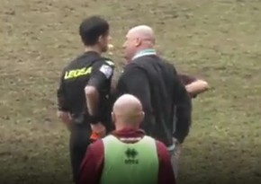 В Италии футбольный тренер ударил по лицу судью и ушел в отставку