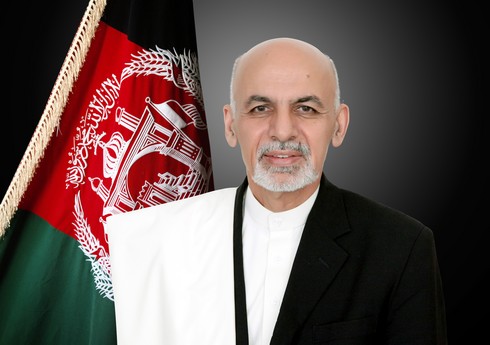 Президент Афганистана Ашраф Гани согласился уйти в отставку.