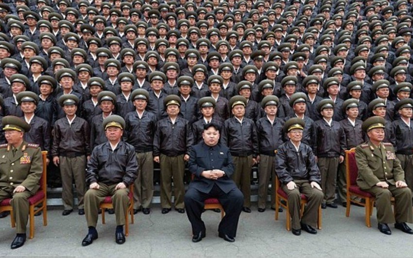 Ким Чен Ын наблюдал за учебными пусками ракет в частях ПВО