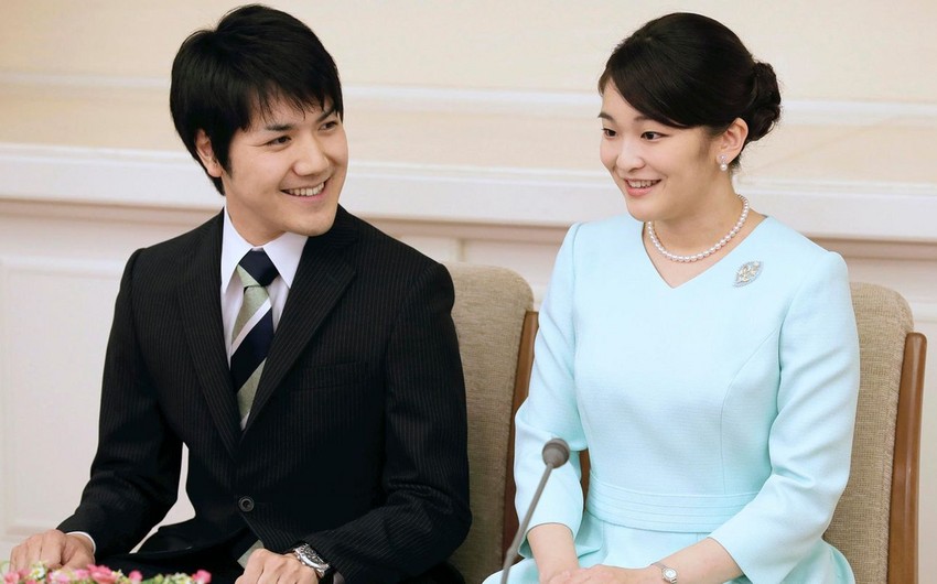 Экс-принцесса Японии Мако с супругом вылетели в США